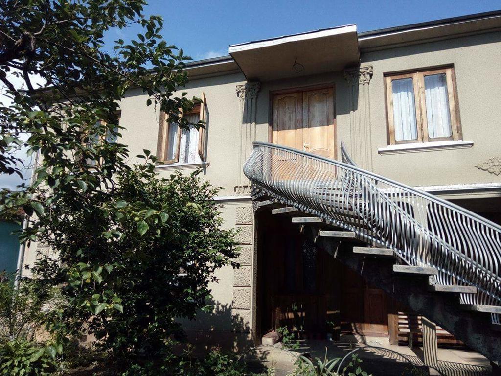 Savanna House Jvari Bagian luar foto