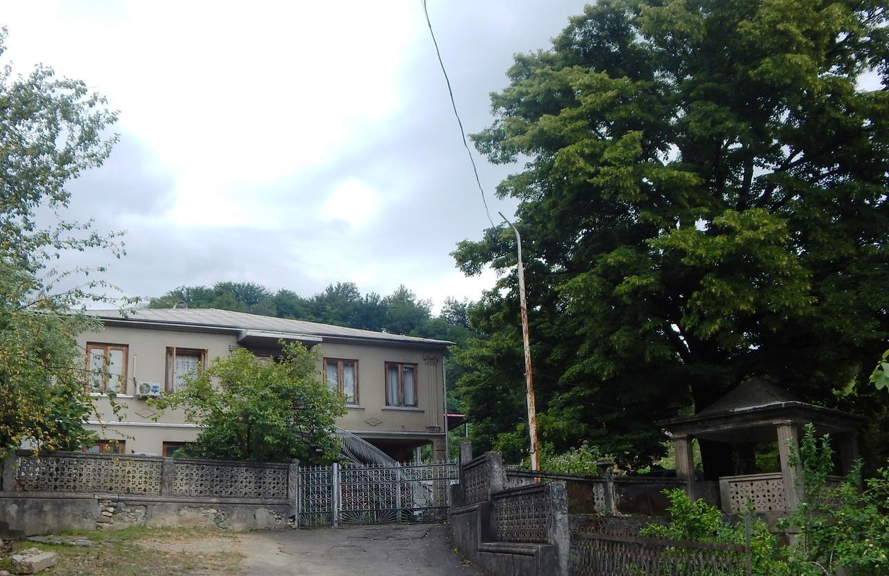 Savanna House Jvari Bagian luar foto